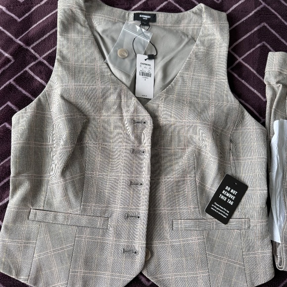Express brand women’s vest - Picture 1 of 3